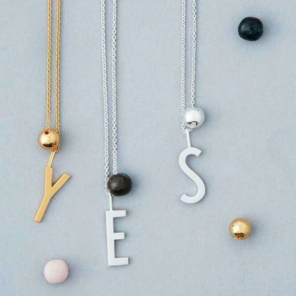 Design Letters Ball Anhanger Gold 1 Design Letters Ball Anhanger Gold