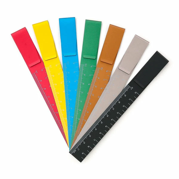 Hightide Règle Clip Marron 1 Hightide Règle Clip Marron