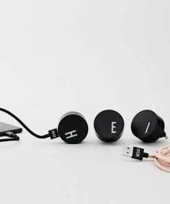 Design Letters F Stylish Type A Charger