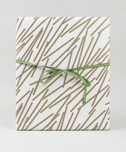 Ola 10 Sheets of Gift Wrap - Lines Gold