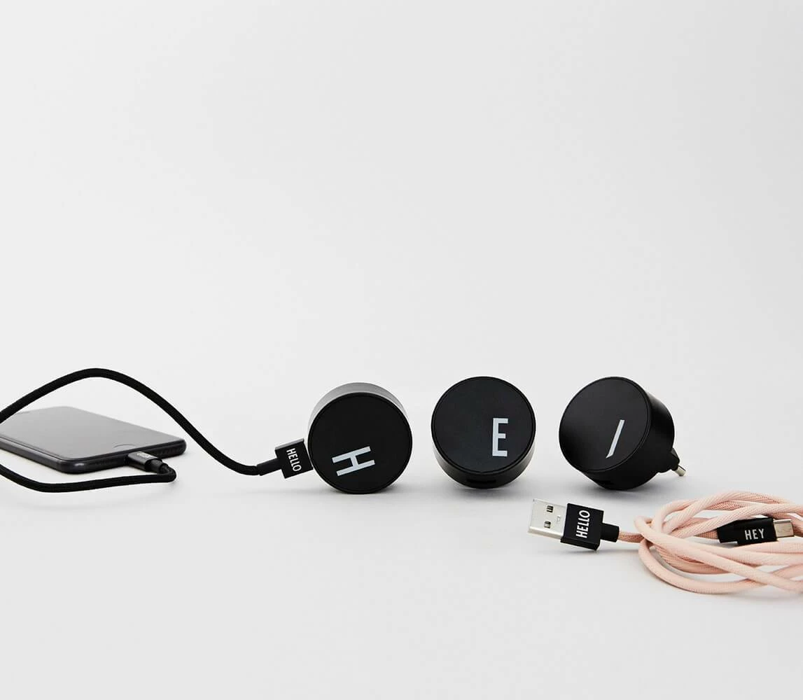 Design Letters P Stylish Type A Charger 4 Design Letters P Stylish Type A Charger